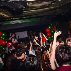 外国人ボーカリストとコピーエモバンド組みたい方募集してます！ - バンド