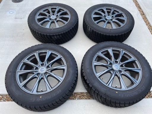 他で買取決定しました。【期間限定1/9まで予定】【緊急値下げ】スタッドレスタイヤ&ホイール　215/60R 17