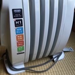 デロンギ　オイルヒーター　DeLonghi NJM0505の画像
