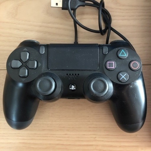 PS4 CUH-2000B B01 1TB