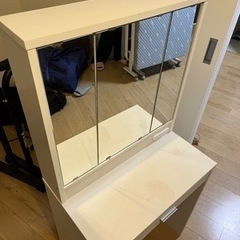 ドレッサー　の画像