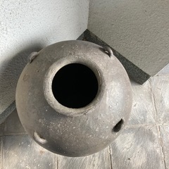 古い甕の画像