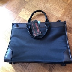 ビジネスバック　買ったけど使っていません