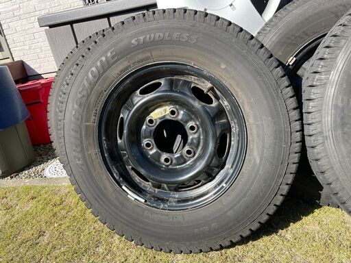 スタッドレスタイヤ 195/80R15 107/105L 18年49週製造 ブリヂストン ブリザック VL1 ハイエース・キャラバン