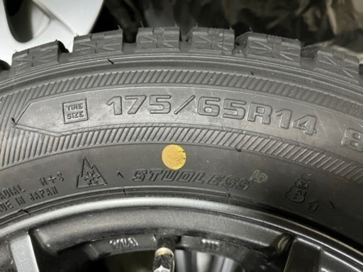 スタッドレス ホイール付きタイヤ 175/65 14インチ