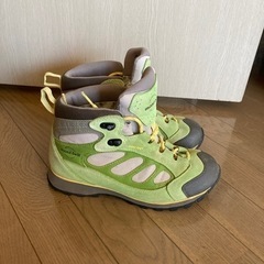 トレッキングシューズあげますの画像
