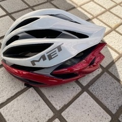 自転車ヘルメットの画像