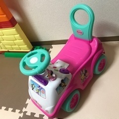 ミニーちゃんの車の画像