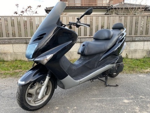 ☆マジェスティ125.低燃費FIモデル☆ドライブベルト・ウエイトローラー・プラグなど新品交換！色々整備で快調！125cc原付二種ピンクナンバー