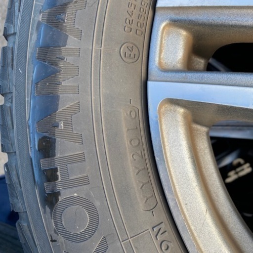 冬タイヤアルミホイール付き　195/65R15