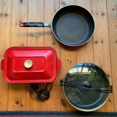 ホットプレート、すき焼き鍋、フライパンのセット