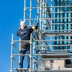 足場施工スタッフ◎未経験OK、経験者優遇｜働き方が選べる！＜土日休or日曜休み＞ ｜入社祝金最大15万円の画像