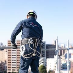 足場施工スタッフ◎未経験OK、経験者優遇｜働き方が選べる！＜土日休or日曜休み＞ ｜入社祝金最大15万円の画像
