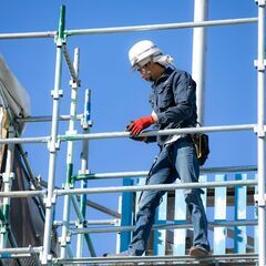 足場施工スタッフ◎未経験OK、経験者優遇｜働き方が選べる！＜土日休or日曜休み＞ ｜入社祝金最大15万円の画像