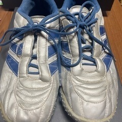 サッカートレーニングシューズ23.5cm