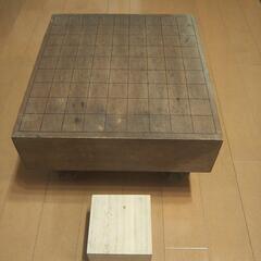 【将棋セット】 将棋盤脚付き 彫り駒 南口所有の画像