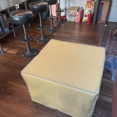 シングルベッドになるオットマン