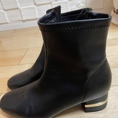 ほぼ未使用〜黒ショットブーツの画像