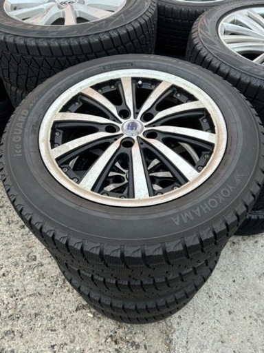 215/60/17 スタッドレスタイヤ、取り付け無料、アマントレーディング株式会社、大府市
