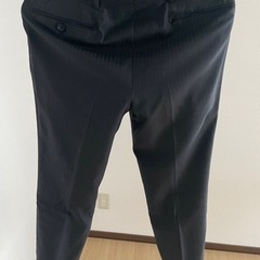 メンズスーツの画像