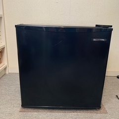 小型冷蔵庫　アイリスオーヤマ　45L　IRSD-5A-W