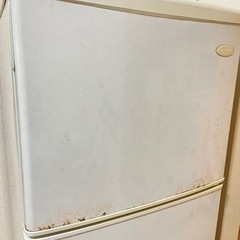 冷蔵庫•使用に影響はない傷と汚れがあるの画像