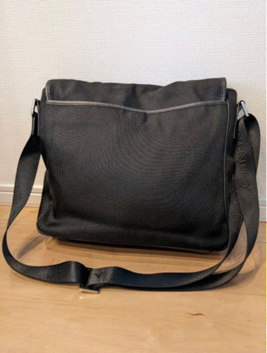 GIVENCHY ショルダーバッグ　ジバンシィ  ジバンシー