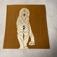 絵画・虎・額縁付きの画像