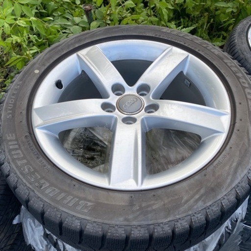 アウディ スタッドレス タイヤ 純正ホイール付き