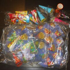 パーティークラッカー　約30個　音花火　ハロウィン　クリスマス　※使用できるか不明　昭和レトロの画像