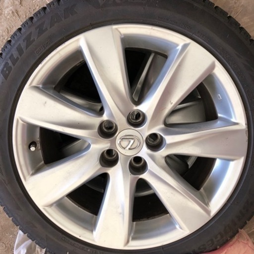 スタッドレスタイヤ245/45/19