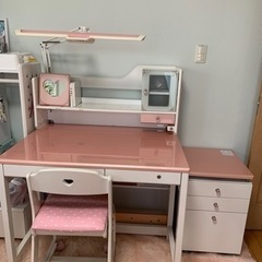 女の子コイズミ学習机一式