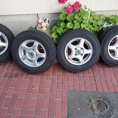 スタッドレスタイヤとホイールセット