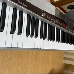 初心者、練習するピアノ推薦です。88鍵 光りナビゲーション!CASIO Privia PX-500Lスタンド付きの画像