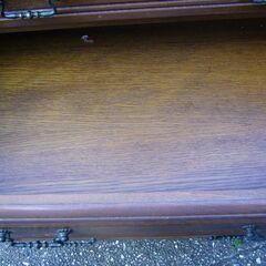 商談中西洋アンティーク猫足チェストの画像