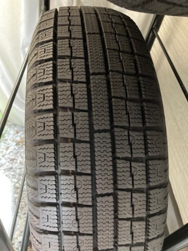 スタッドレスタイヤ165/60R 14  冬タイヤ　4本ホイル付き