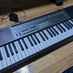 電子キーボードです。