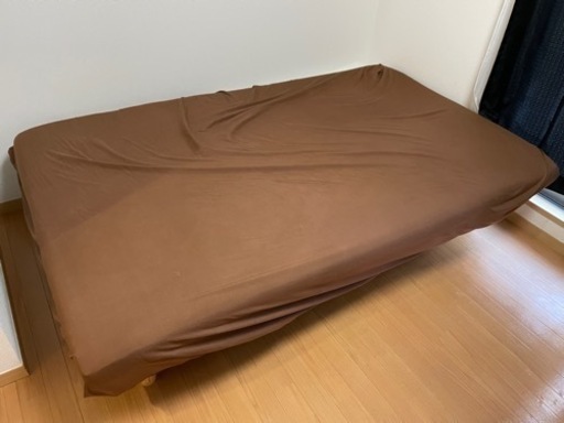 【お取引進行中】【使用回数少】セミダブルベッド(本体、マットレス、低反発マット)