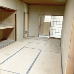 大幅に値下げ‼️この土日に限り50万円‼️売れ残れば解体‼️DIYの練習台に😃使い道色々倉庫として！ - 不動産