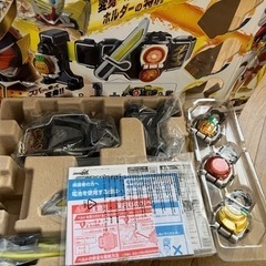 仮面ライダー鎧武　セイバー＆フィギュアセットの画像