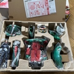 仮面ライダー鎧武　セイバー＆フィギュアセットの画像