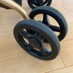 ベビーカー折りたたみ軽量シャンパンゴールドの画像