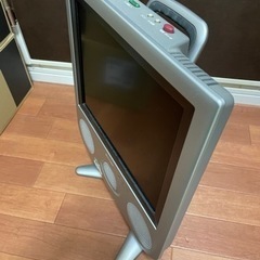 【無料】レトロなシャープ液晶テレビの画像