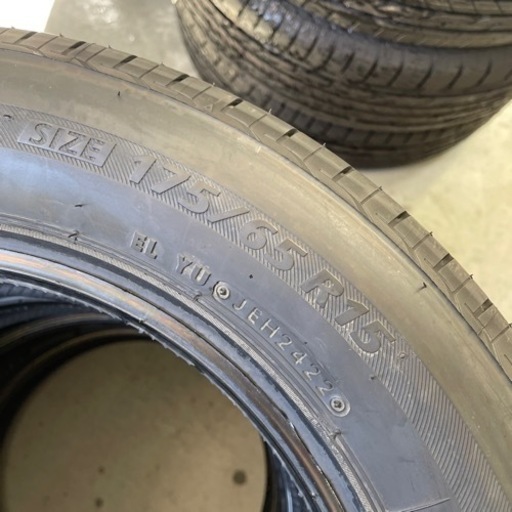 ブリヂストン　ネクストリー　175\65R15 4本