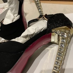 値下げ！Parfereine ビジューヒールパンプスの画像