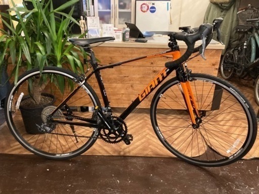 【前後タイヤ・チューブ新品！GIANT DEFY ALUXX】アルミ　2×8速　700×25c ロードバイク　ブラック