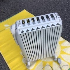 デロンギオイルヒーター　D081569EFSの画像