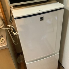 SHARP2ドア冷蔵庫　137L  2015年
