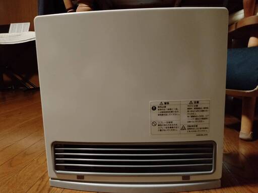 ガスファンヒーター（大阪ガス コンクリート9畳 木造6畳まで）