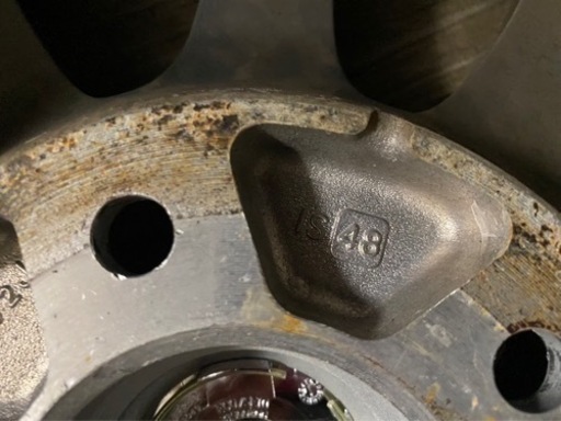 【中古】バリ山！ブリジストンスタッドレスタイヤホイール225/70R16